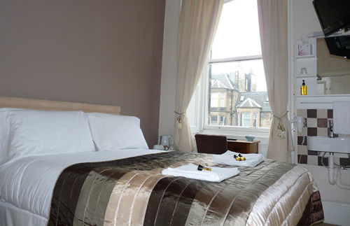 Gasthof Alba Hills Edinburgh