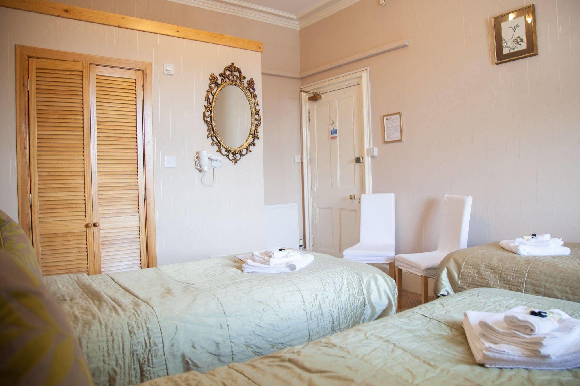 Alba Hills Guest house Edinburgh