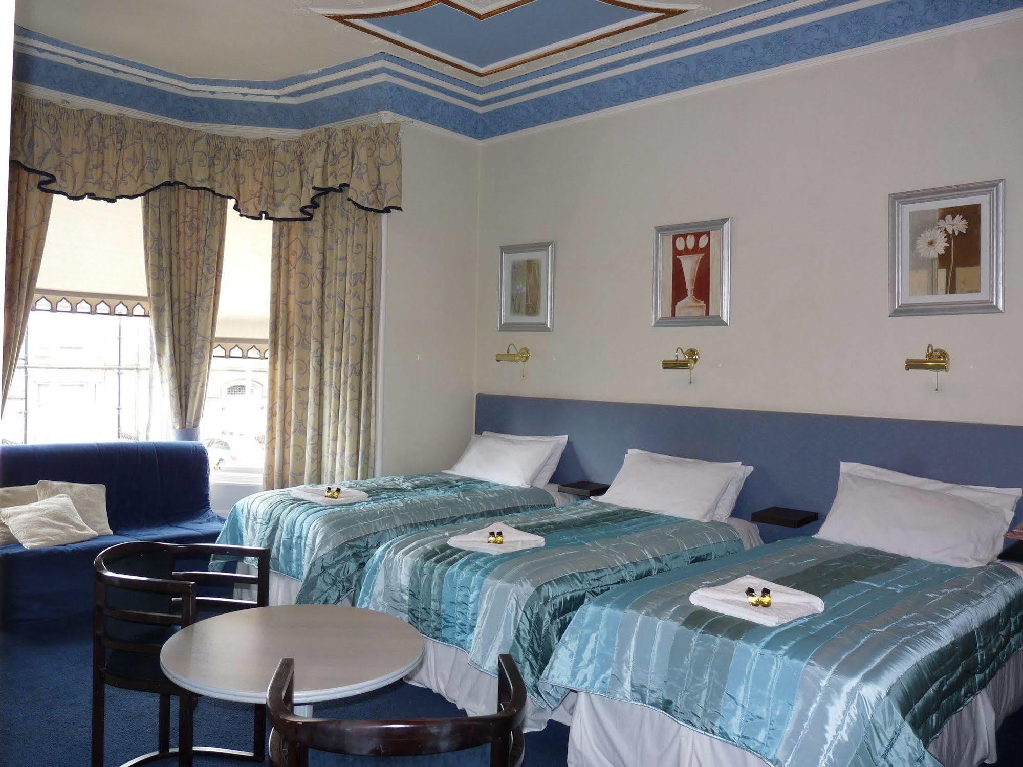Alba Hills 3* EDI
